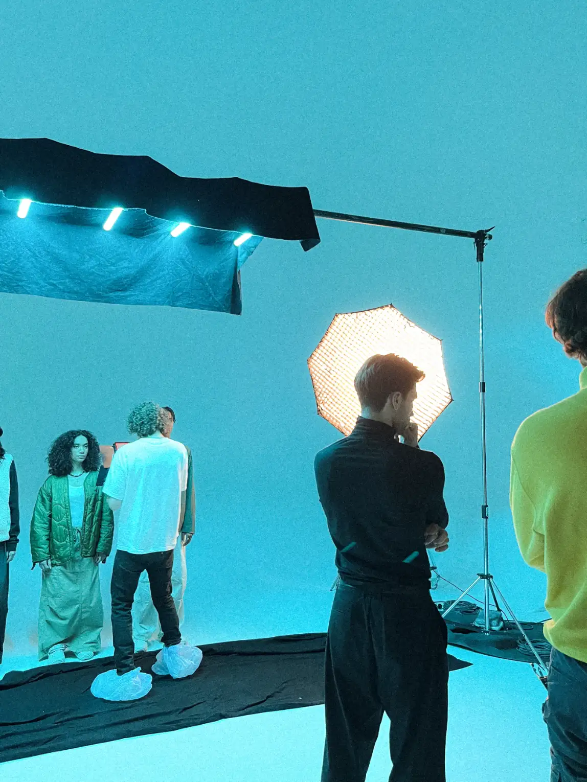 Bildidee: wir im Studio, am Set, unterwegs